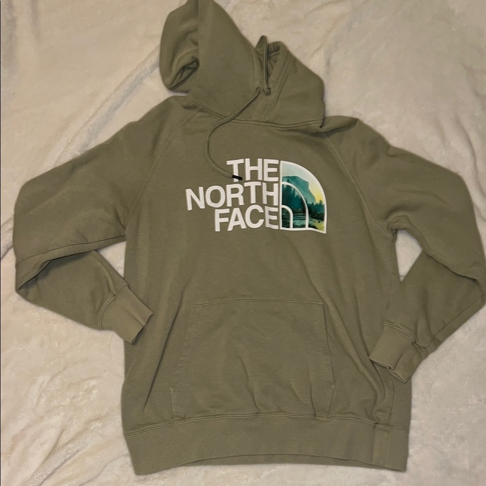 The North Face women’s sweatshirt